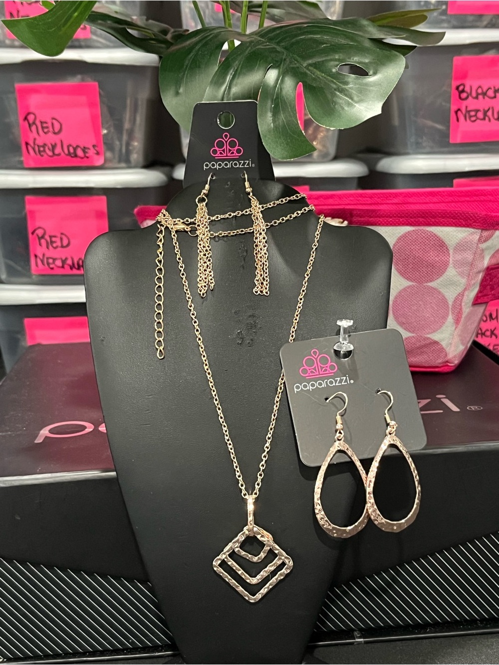 paparazzi rose gold/Gold Double-Diamond Layered Necklace with Teardrop Earrings